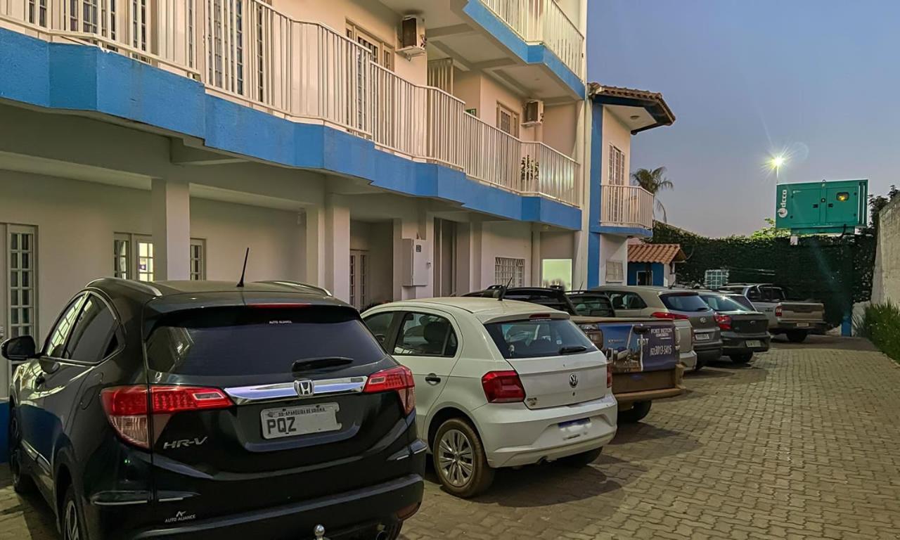 Center Plaza Hotel Cristalina Ngoại thất bức ảnh