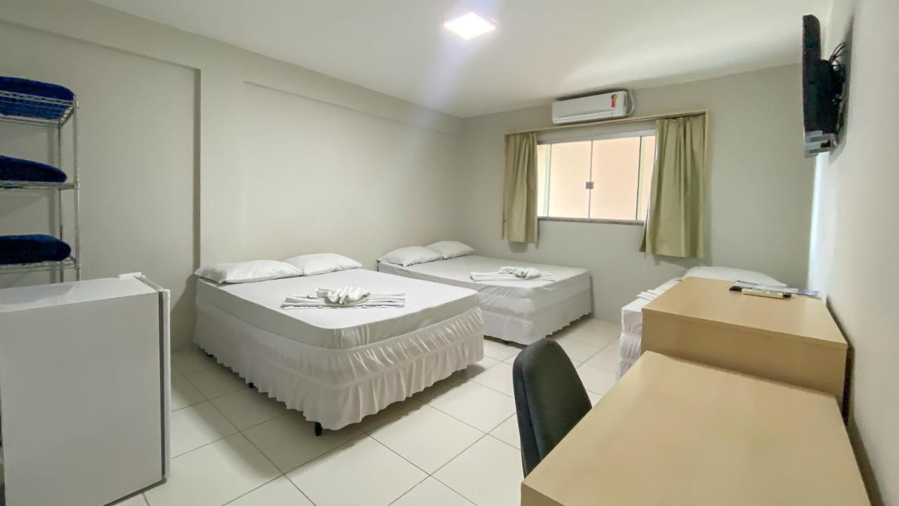 Center Plaza Hotel Cristalina Ngoại thất bức ảnh