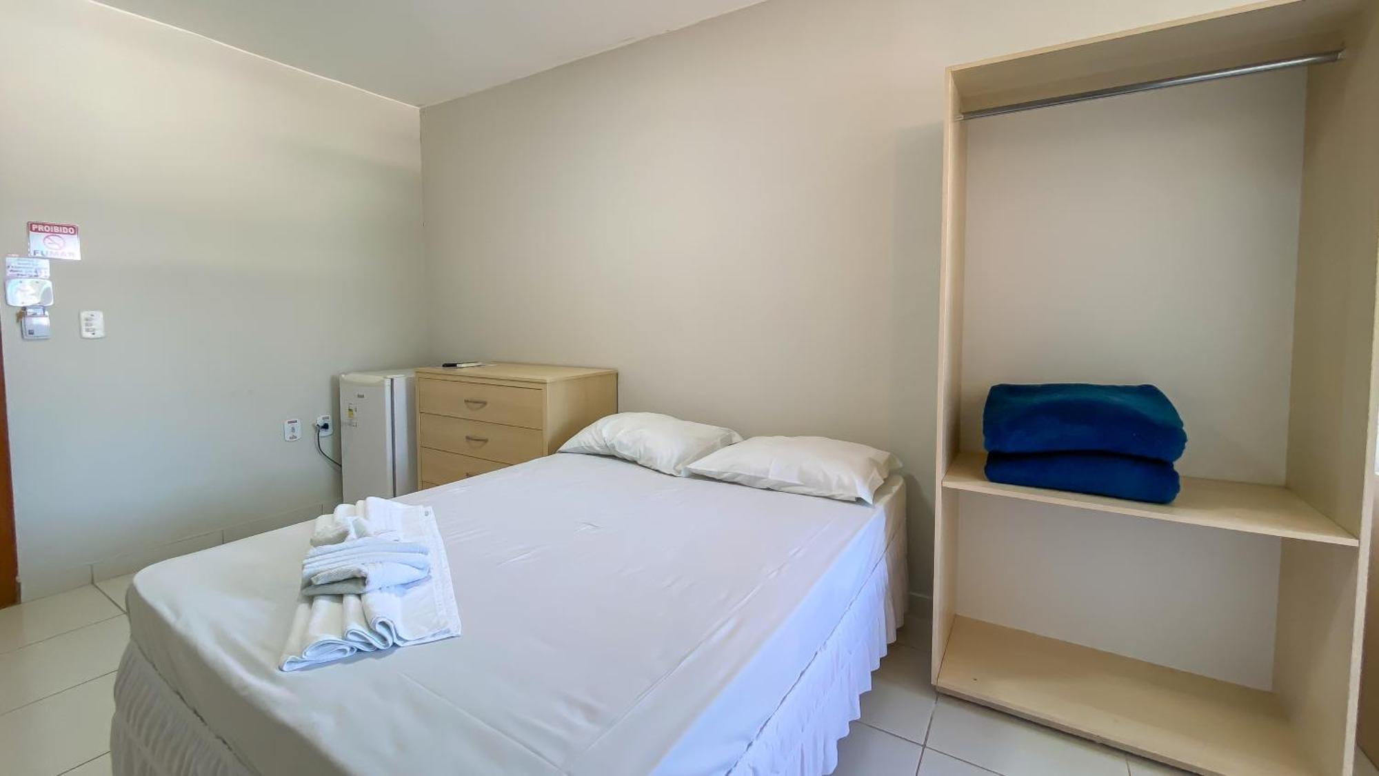 Center Plaza Hotel Cristalina Ngoại thất bức ảnh